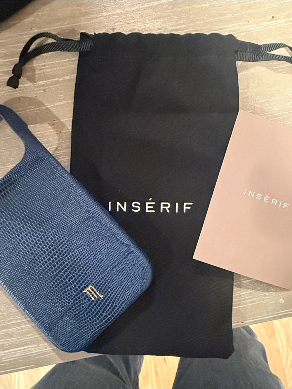 INSÈRIF 17 Pro Apple phone case